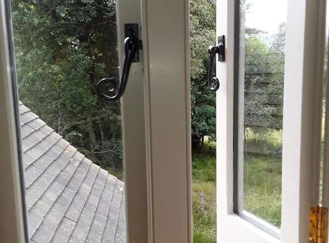 The Old Cowshed ראונדווד